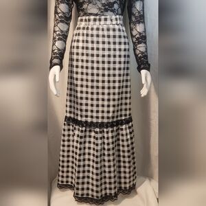 NWOT Lace Detail Gingham Skirt Size 2X